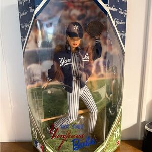1999 New York Yankees Barbie